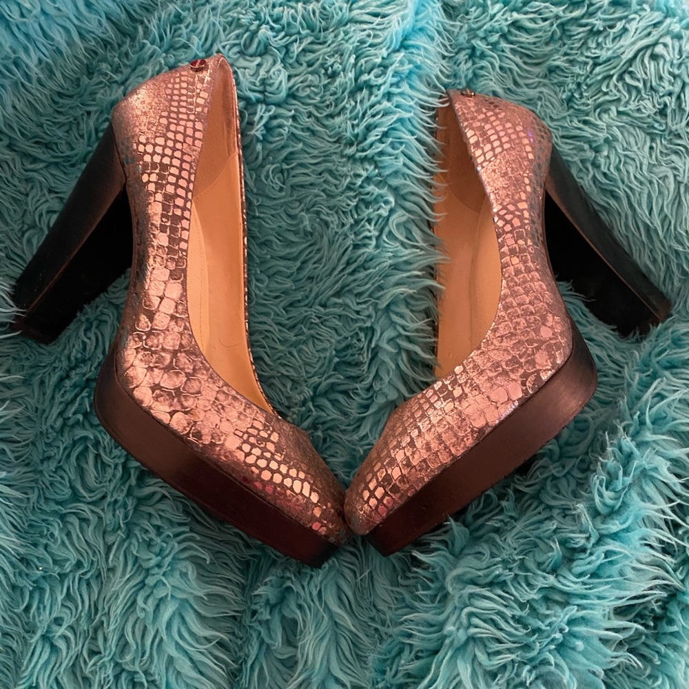 Calvin Klein silver-toned faux snakeskin pumps